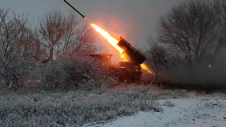 WSJ: Πέντε πιθανά εμπόδια για την ειρήνη στην Ουκρανία