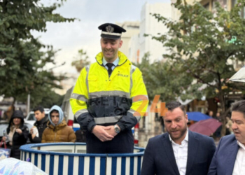 Υπό βροχή η «βαρέλα» στο κέντρο του Ηρακλείου