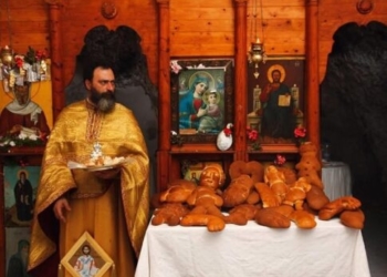 Άγιος Αντώνιος στο Λουτρό Σφακίων: Το μοναδικό έθιμο με ανθρωπόσχημα ψωμιά – Βίντεο