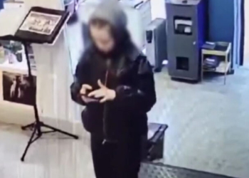 Αγωνία για τη Λόρα: Στο μικροσκόπιο των Αρχών νέο βίντεο που φέρεται να τη δείχνει στου Ζωγράφου