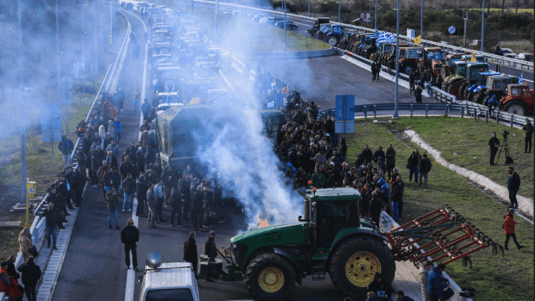 Αγρότες: Ζητούν να υπάρξουν 2 επιτροπές για τη συνάντηση με τον πρωθυπουργό