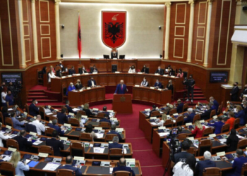 Αλβανία: Το κοινοβούλιο ενέκρινε την πρόταση για ένταξη της χώρας στο Συμβούλιο Ειρήνης του Τραμπ