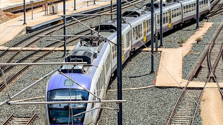 Αποκαταστάθηκε η κυκλοφορία στον Αγ. Ανδρέα του Προαστιακού Πατρών