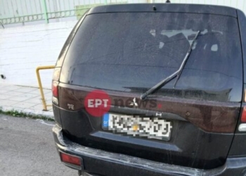 Χανιά: Μεθυσμένος οδηγός εμβόλισε ΙΧ με γονείς και παιδιά και «καρφώθηκε» στον μαντρότοιχο σχολείου