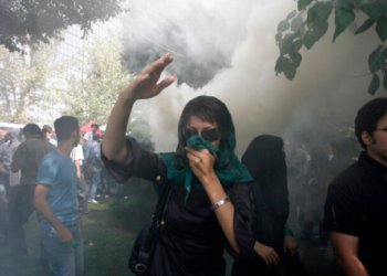 Δεκάδες Ιρανοί φτάνουν στην Τουρκία μέσω συνοριακού σταθμού, καθώς η καταστολή συνεχίζεται