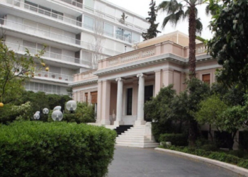 Δεν πάει ο Ανεστίδης στο Μαξίμου- Η επίσημη λίστα των αγροτών που θα συναντηθούν με τον Μητσοτάκη