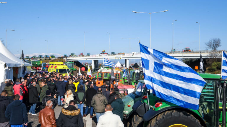 «Δεν πιεζόμαστε, περιμένουμε την εξειδίκευση και αποφασίζουμε» απαντούν οι αγρότες της Νίκαιας στον Μαρινάκη