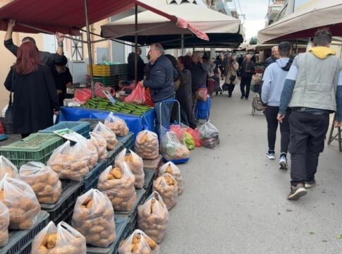 Διήμερο «λουκέτο» στις λαϊκές αγορές του Ηρακλείου και προειδοποιήσεις για απεργία επ’ αόριστον