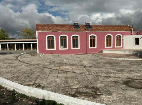 Δήμος Αγίου Βασιλείου: Μια ακόμη δημοτική κατοικία παραχωρήθηκε σε εκπαιδευτικό – Φωτογραφίες