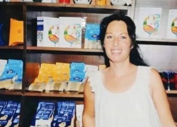 Δολοφονία Έφης Τσιχλάκη: Συγκλόνισε το Ευρωκοινοβούλιο ο ξάδελφός της – «Ένα από τα μεγαλύτερα δικαστικά σκάνδαλα της χώρας»