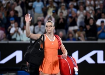 «Είσαι στο μυαλό κάτι μαγικό» τραγούδησαν στην Σάκκαρη οι Ελληνες της Μελβούρνης