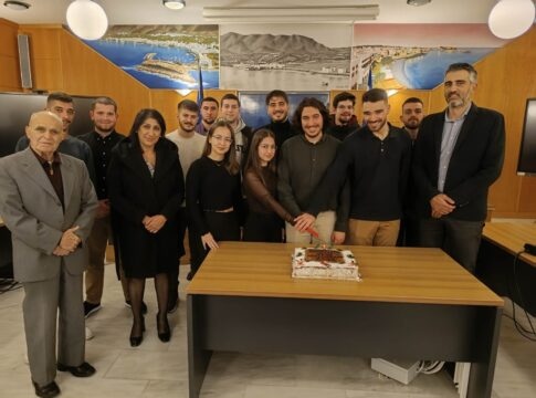 Έκοψε την Πρωτοχρονιάτικη πίτα το Δημοτικό Συμβούλιο Νέων Δήμου Χερσονήσου