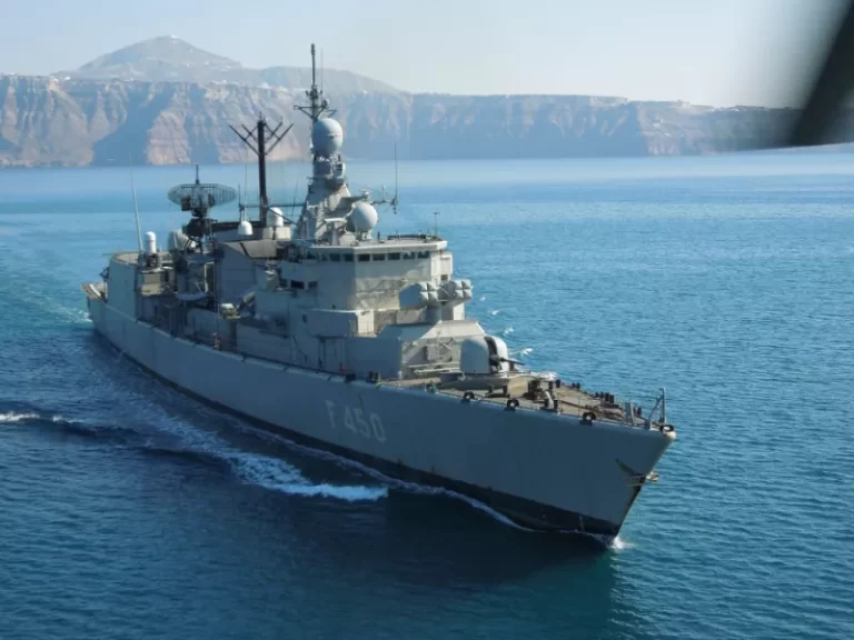 Φρεγάτα Έλλη πλοίο