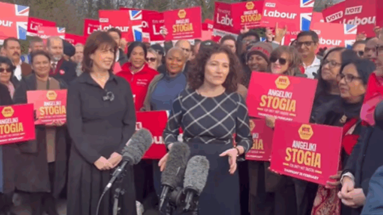 Ελληνίδα η υποψήφια των Εργατικών για τις επαναληπτικές εκλογές σε περιφέρεια του Μάντσεστερ - Δείτε βίντεο