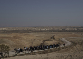Εβραϊκή πρωινή προσευχή στον τάφο του Ιωσήφ στη Δυτική Όχθη - «Σημαντικό βήμα», λέει ο Ισραηλινός επικεφαλής εποίκων