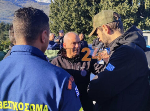 Εξαφάνιση Αλέξη Τσικόπουλου: Ξεκίνησαν από το «σημείο μηδέν» οι εθελοντές για τον εντοπισμό του νεαρού γιατρού