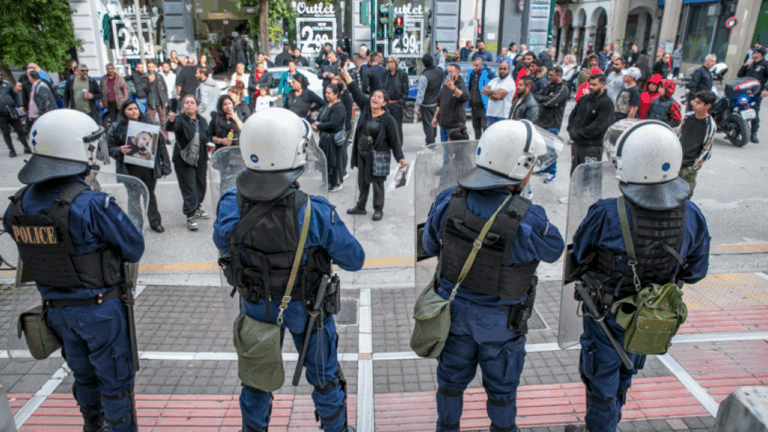 Φόνος 30χρονου στην Πάτρα: Προθεσμία να απολογηθεί αύριο έλαβε ο 26χρονος που παραδόθηκε