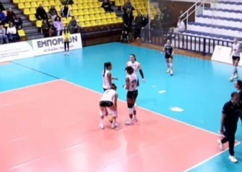 Γυμναστήριο Μίκρας: Έπεσαν σοβάδες από την οροφή κατά τη διάρκεια αγώνα