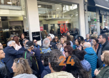 Hράκλειο: Έγινε ο κακός χαμός μετά την ξενάγηση στο εγκαταλελειμμένο ηρώο