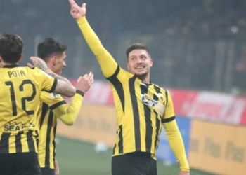 Η ΑΕΚ συνέτριψε τον Παναθηναϊκό με τέσσερα γκολ του Γιόβιτς – Η βαθμολογία της Superleague