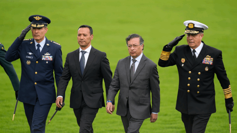 Η Κολομβία ξεκινά το εξοπλιστικό πρόγραμμα «ασπίδα έναντι των drones» αξίας 1,7 δισ. δολαρίων