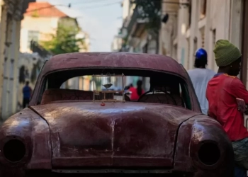 Η Κούβα παρακμάζει: Βρόμικες και παρατημένες πόλεις, έλλειψη καυσίμων, διακοπές ρεύματος