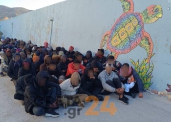 «Η Κρήτη έχει μετατραπεί σε σταθερό προορισμό αποβίβασης μεταναστών»