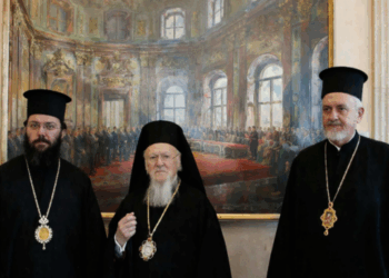 Η Σύνοδος της Εκκλησίας Κρήτης βγάζει μητροπολίτες και το παρασκήνιο ακόμη στον… κόσμο του