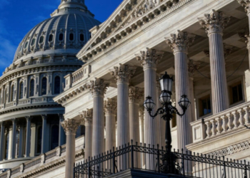 ΗΠΑ: Αποφεύγεται ο κίνδυνος μερικού shutdown - Συμφωνία Ρεπουμπλικανών-Δημοκρατικών