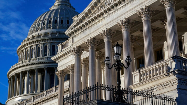 ΗΠΑ: Αποφεύγεται ο κίνδυνος μερικού shutdown - Συμφωνία Ρεπουμπλικανών-Δημοκρατικών