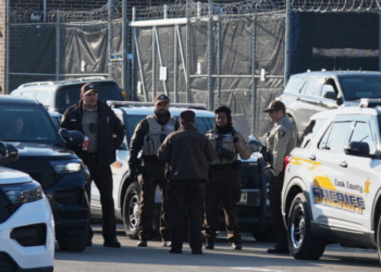 ΗΠΑ: Το Ιλινόι μήνυσε την ομοσπονδιακή κυβέρνηση για επικίνδυνη χρήση βίας στην Πολιτεία