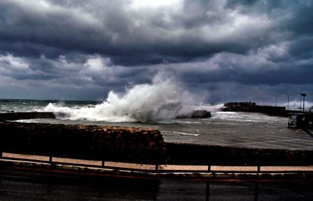 Ηράκλειο: Ισχυροί άνεμοι την Δευτέρα – Προειδοποιεί το Λιμεναρχείο