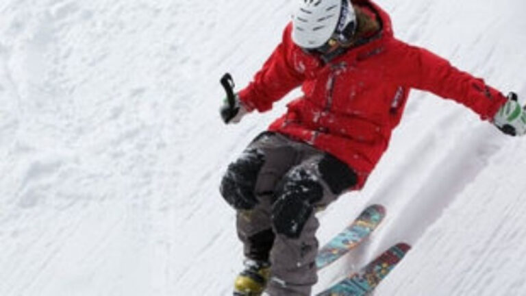 Ισπανός σκιέρ έχασε τη ζωή όταν παρασύρθηκε από χιονοστιβάδα στις Άλπεις