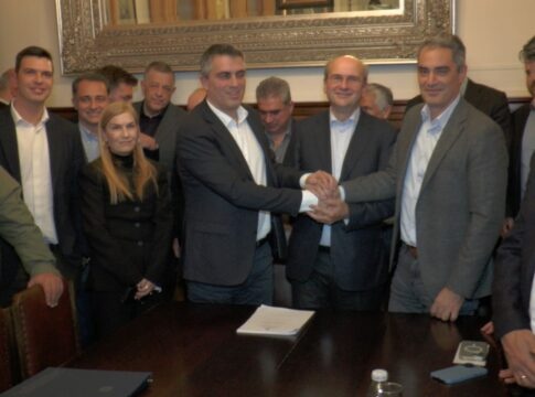 Ιστορική μέρα για το έργο του ΒΟΑΚ: «Έπεσαν» οι υπογραφές για το τμήμα Ηράκλειο – Χανιά (Φωτογραφίες)