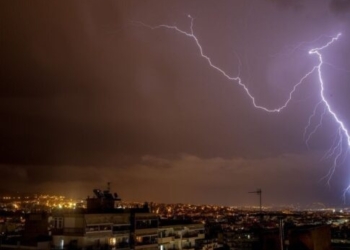 Κακοκαιρία 48 ωρών με ισχυρές καταιγίδες και χιόνια: Σε Red Code 5 περιοχές – Πώς επηρεάζεται η Κρήτη