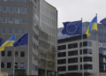 Κομισιόν: Εξετάζει την ταχεία ένταξη της Ουκρανίας στην ΕΕ χωρίς πλήρη δικαιώματα μέλους