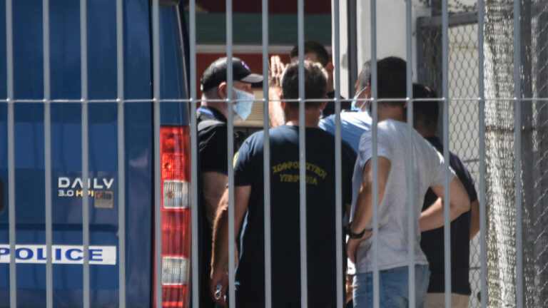 Κρατούμενος επιτέθηκε και άφησε αναίσθητο αστυνομικό, στα κρατητήρια του Μεταγωγών Θεσσαλονίκης