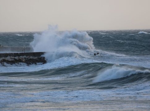 Κρήτη: Θυελλώδεις άνεμοι στα δυτικά του νησιού – Η προειδοποίηση του Λιμεναρχείου