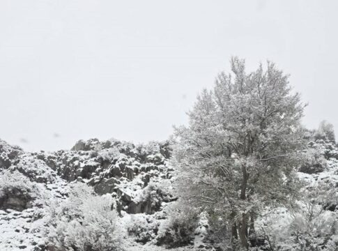 «Μαγεύουν» οι εικόνες από τα χιονισμένα ορεινά της Κρήτης – Έρχεται απόλυτη ανατροπή με τον καιρό