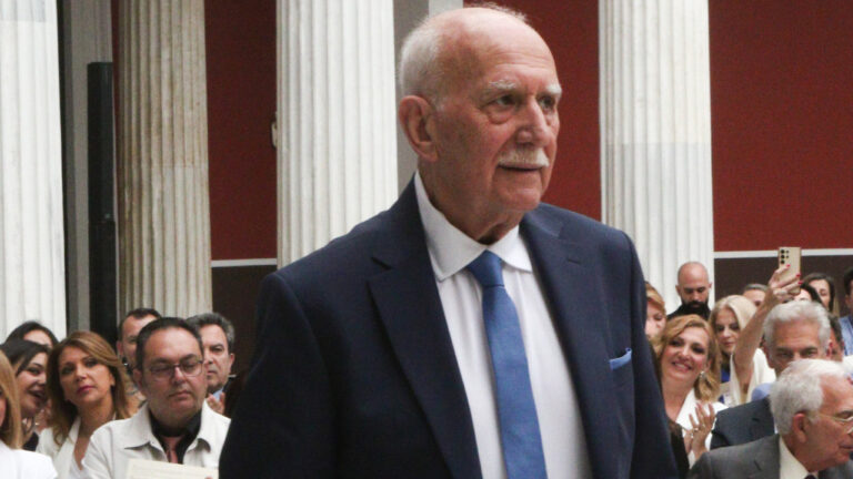 Με έμφραγμα στο νοσοκομείο ο Γιώργος Παπαδάκης