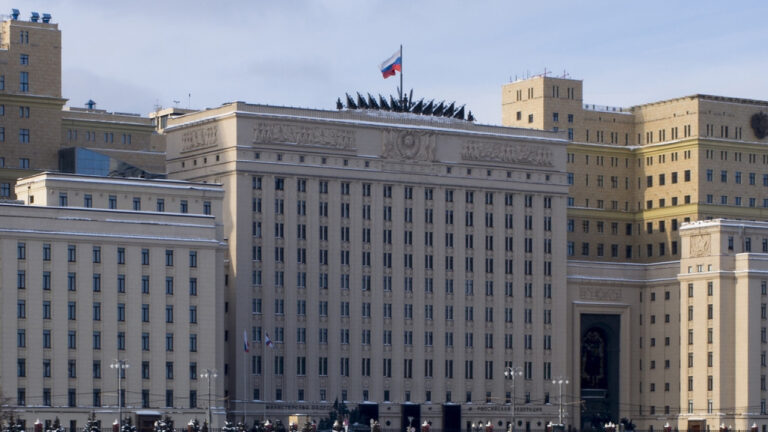 «Μεγάλος αδελφός» στη Ρωσία - Η Μόσχα θέλει πρόσβαση στα τραπεζικά δεδομένα των πολιτών