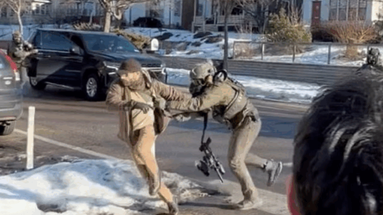 Μινεάπολη: Ομοσπονδιακή έρευνα για παραβίαση πολιτικών δικαιωμάτων στη δολοφονία του Άλεξ Πρέτι