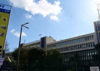 Μήνυση κατά αγνώστων από την ΕΡΤ για την πτώση κεραίας στη Σούδα Χανίων