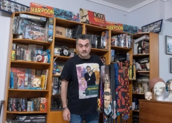 My name is Parasidis.Cristos Parasidis: Ενας Θεσσαλονικιός «τρελαμένος» με τον Τζέημς Μποντ – Φωτογραφίες 