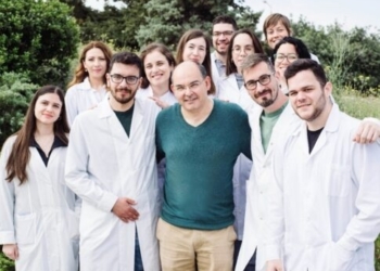 Νέα Έρευνα του ΙΤΕ – Πανεπιστημίου Κρήτης: Η πιο άφθονη πρωτεΐνη στο αίμα ασπίδα ενάντια σε θανατηφόρες μυκητιάσεις