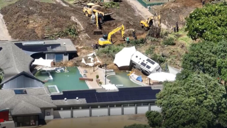 Νέα Ζηλανδία: Αγνοούνται 6 άτομα μετά την κατολίσθηση σε κάμπινγκ (βίντεο)