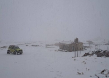 «Ντύνονται» στα λευκά ορεινές και ημιορεινές περιοχές της Κρήτης – Βίντεο & φωτογραφίες