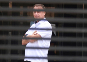 Ο Μπολσονάρο της Βραζιλίας μεταφέρθηκε σε πιο ευρύχωρο κελί σε νέα φυλακή