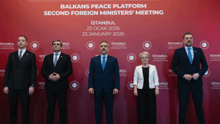 Ο Τούρκος υπουργός Εξωτερικών θεωρεί ότι το Ισραήλ ακόμη εξετάζει επίθεση στο Ιράν