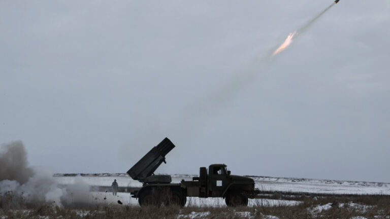 Οι ουκρανικές ένοπλες δυνάμεις έπληξαν 3 πλατφόρμες γεωτρήσεων της ρωσικής Lukoil στην Κασπία Θάλασσα